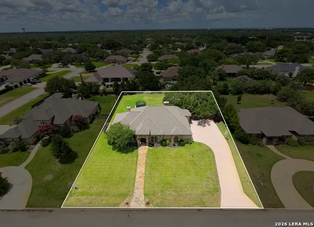 1640 CAMDEN LN Pleasanton, TX 78064