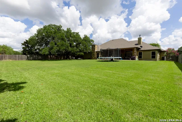 1640 CAMDEN LN Pleasanton, TX 78064