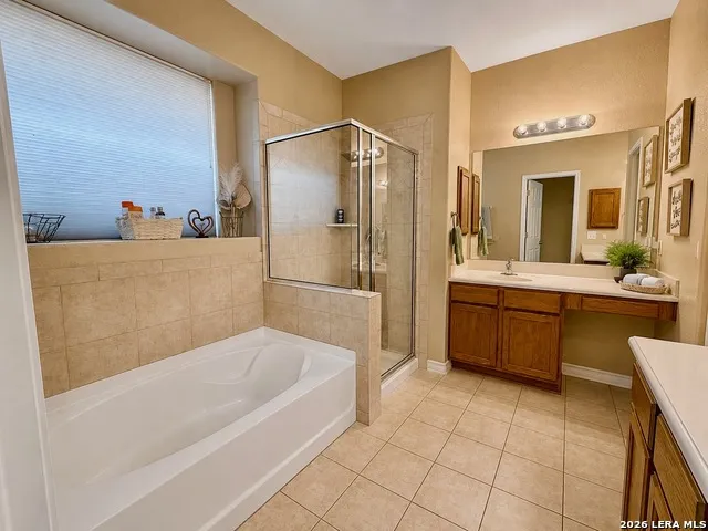 1848 Lost Trail Pleasanton, TX 78064