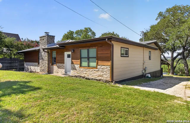 1932 Canyon Lake Dr Canyon Lake, TX 78133