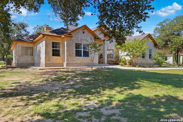 228 county road 6864 Natalia, TX 78059