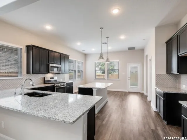 1924 SHEPHERD PATH New Braunfels, TX 78130