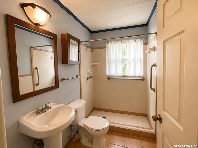 135 Croesus San Antonio, TX 78213