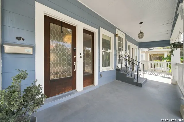 141 E Woodlawn Ave San Antonio, TX 78212