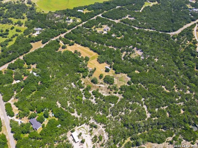 1353 BRUSHY CREEK DR Lakehills, TX 78063