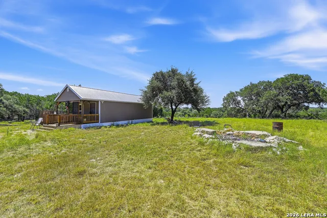 1353 BRUSHY CREEK DR Lakehills, TX 78063