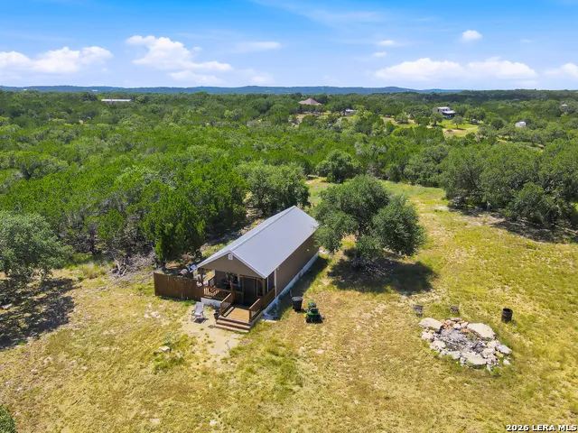 1353 BRUSHY CREEK DR Lakehills, TX 78063