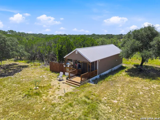 1353 BRUSHY CREEK DR Lakehills, TX 78063