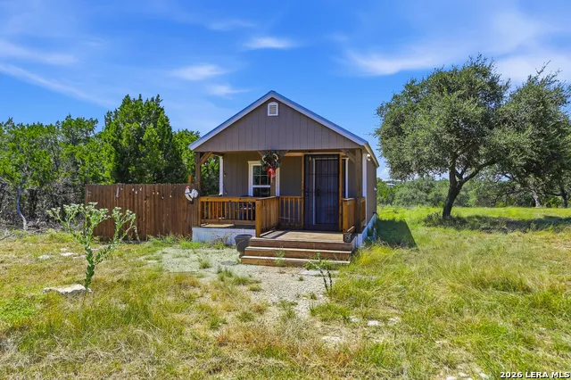 1353 BRUSHY CREEK DR Lakehills, TX 78063