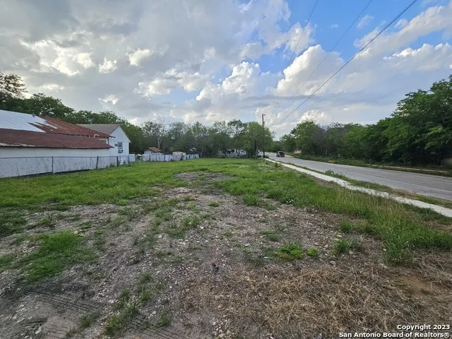 223 COLEMAN ST San Antonio, TX 78208