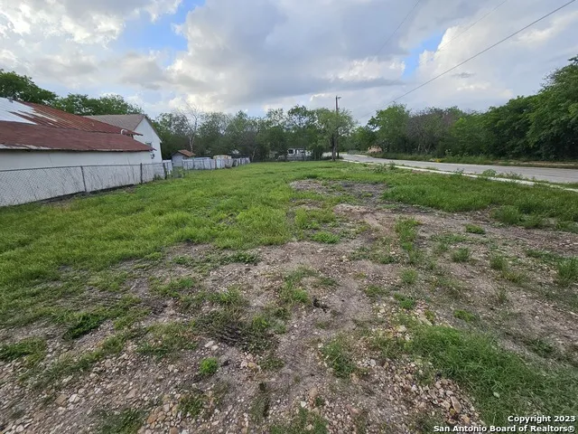223 COLEMAN ST San Antonio, TX 78208