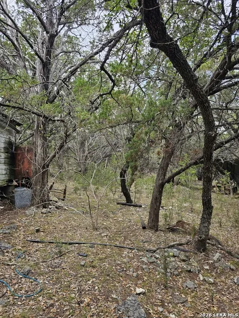 26 Street Lakehills, TX 78063