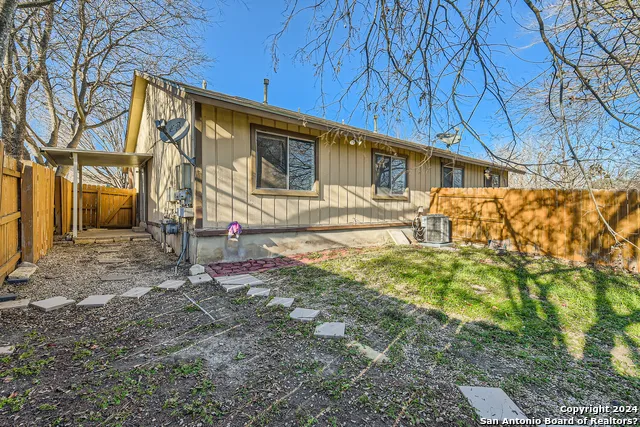 5050 AYRSHIRE San Antonio, TX 78217