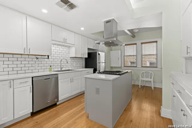 526 PERSHING AVE Unit A San Antonio, TX 78209