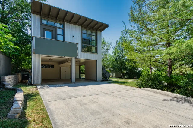 526 PERSHING AVE Unit A San Antonio, TX 78209