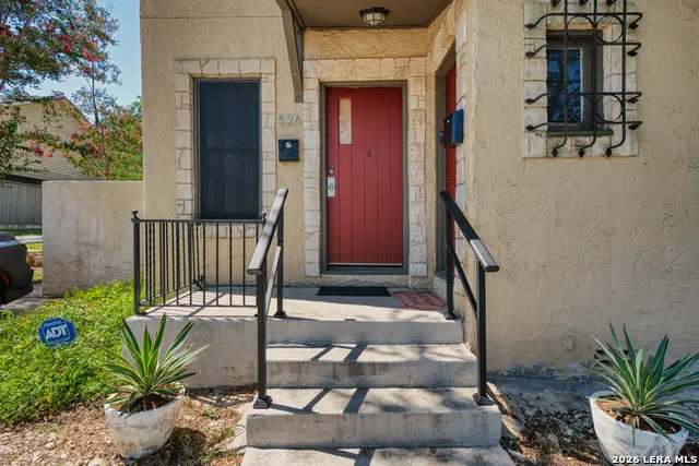 526 PERSHING AVE Unit A San Antonio, TX 78209