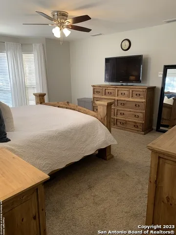 84 Roundup Dr San Antonio, TX 78213