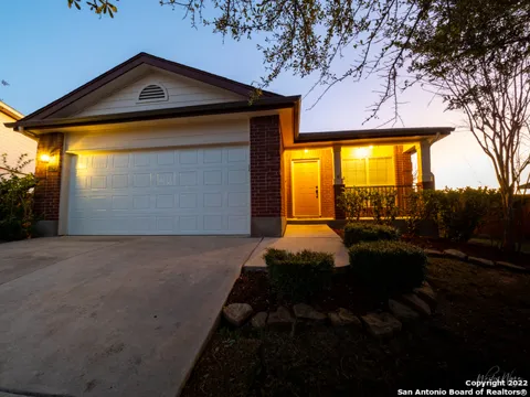 129 CRANE CREST DR