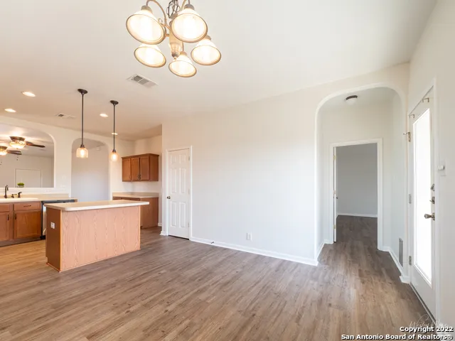 129 CRANE CREST DR New Braunfels, TX 78130