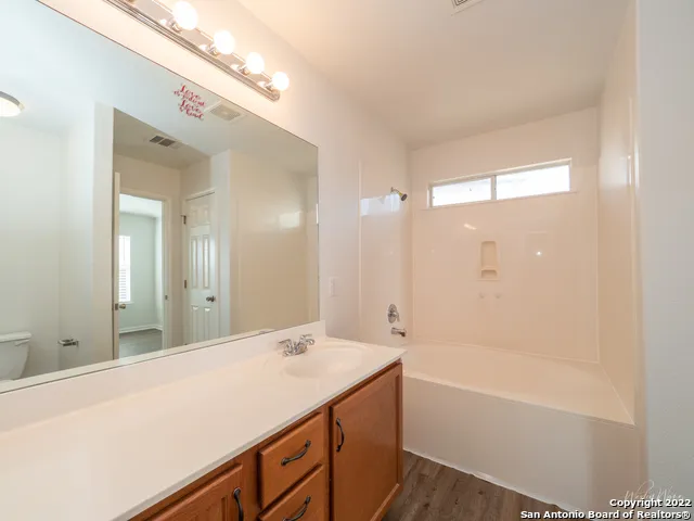 129 CRANE CREST DR New Braunfels, TX 78130
