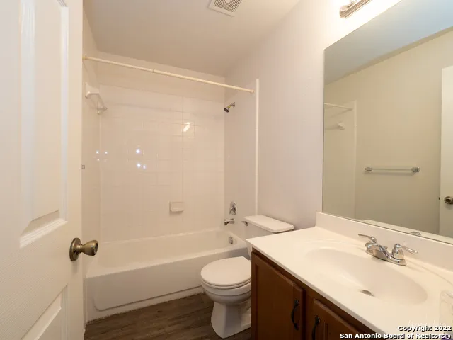 129 CRANE CREST DR New Braunfels, TX 78130