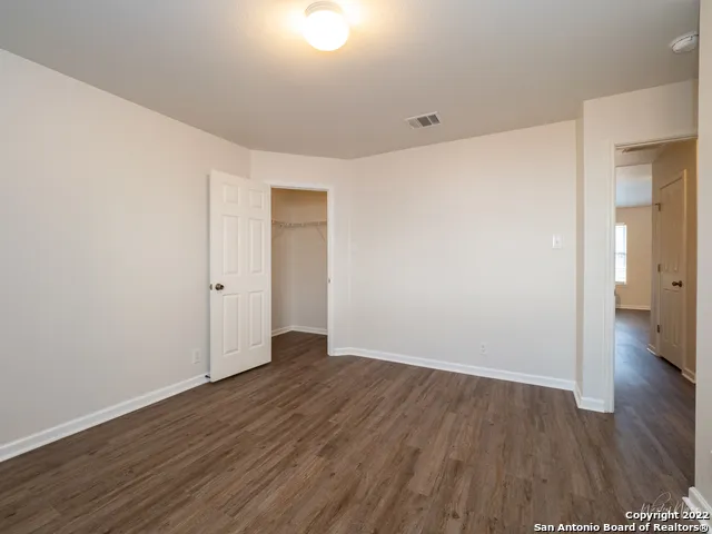 129 CRANE CREST DR New Braunfels, TX 78130