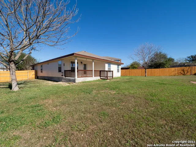 129 CRANE CREST DR New Braunfels, TX 78130