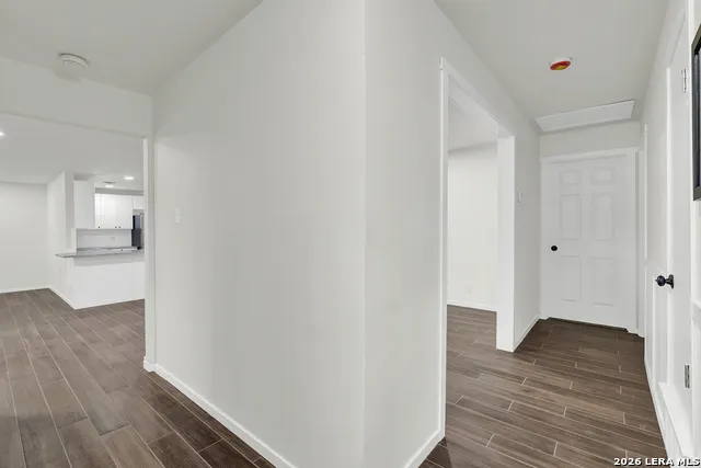129 Young Universal City, TX 78148