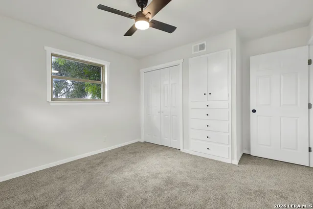 129 Young Universal City, TX 78148