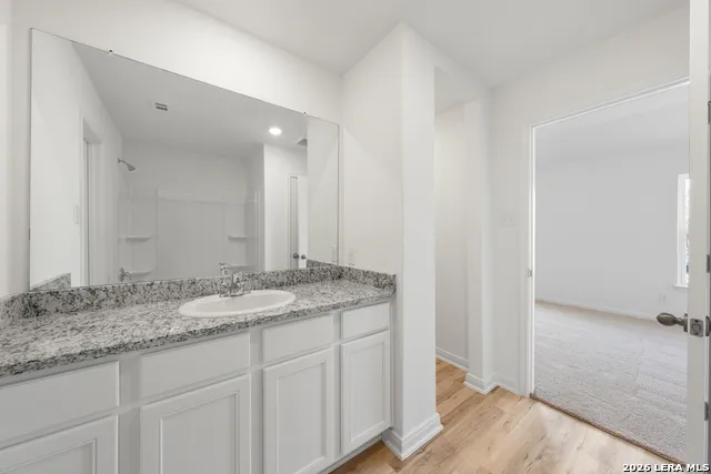 15227 Telfaire Meadow Von Ormy, TX 78073