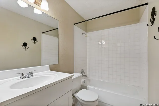 6991 Sunset Village San Antonio, TX 78249