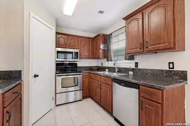 6991 Sunset Village San Antonio, TX 78249