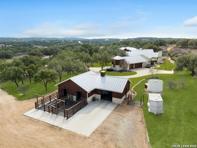 1043 Twin River Canyon Lake, TX 78133