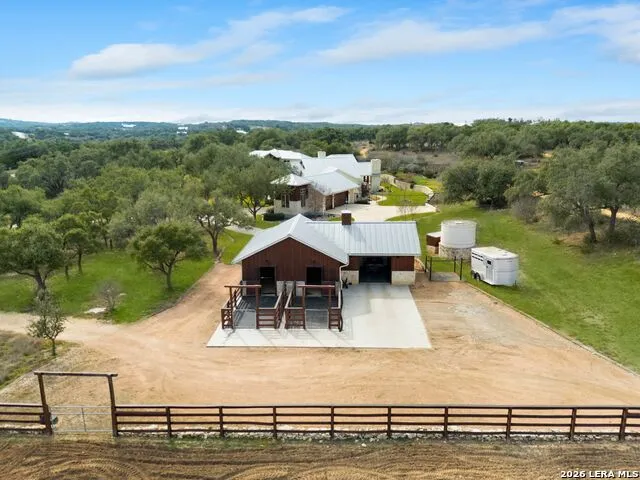 1043 Twin River Canyon Lake, TX 78133