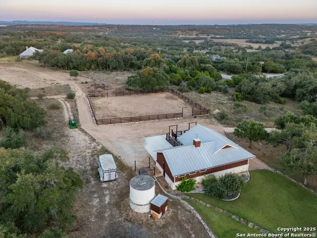 1043 Twin River Canyon Lake, TX 78133