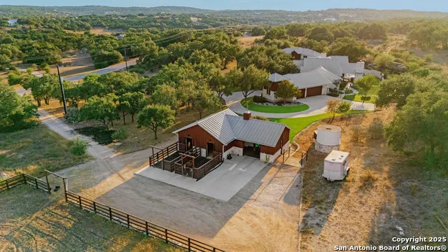 1043 Twin River Canyon Lake, TX 78133