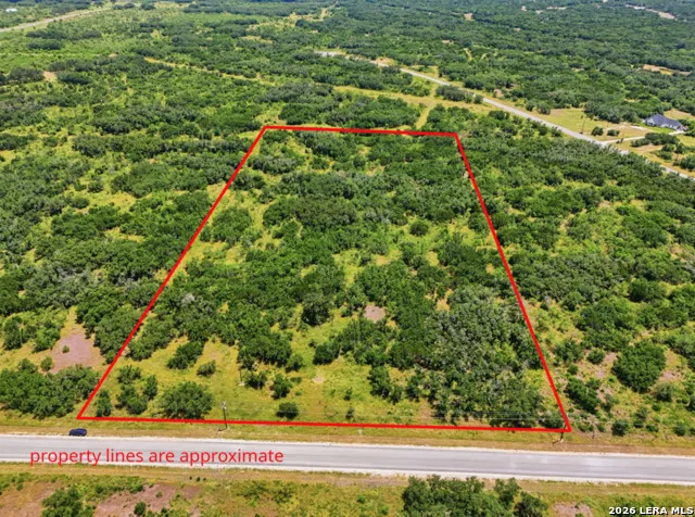 LOT 37 Utopia Oaks Dhanis, TX 78850