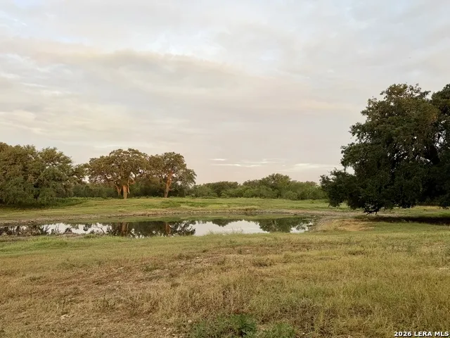 LOT 37 Utopia Oaks Dhanis, TX 78850