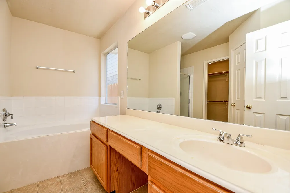13979 Maximos Dr Houston, TX 77083