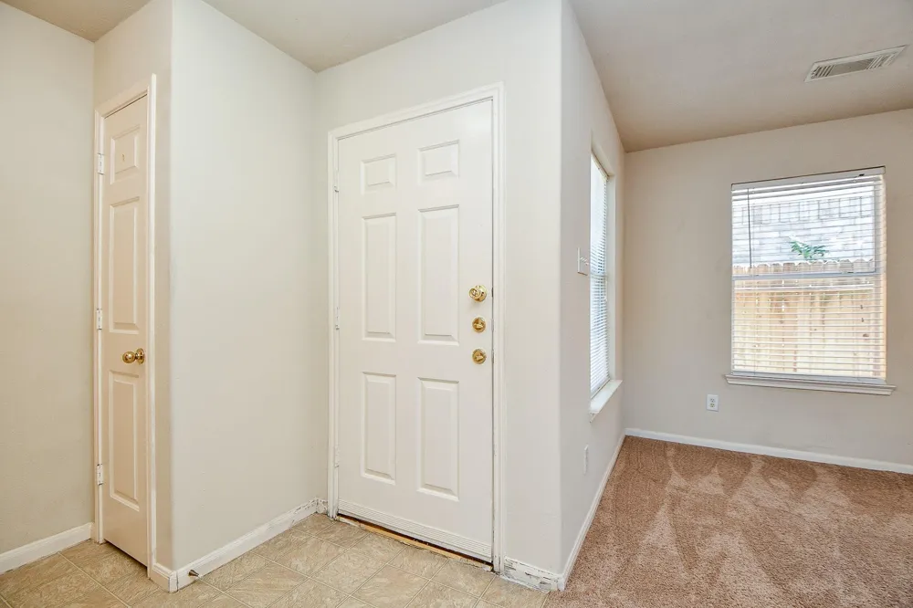 13979 Maximos Dr Houston, TX 77083