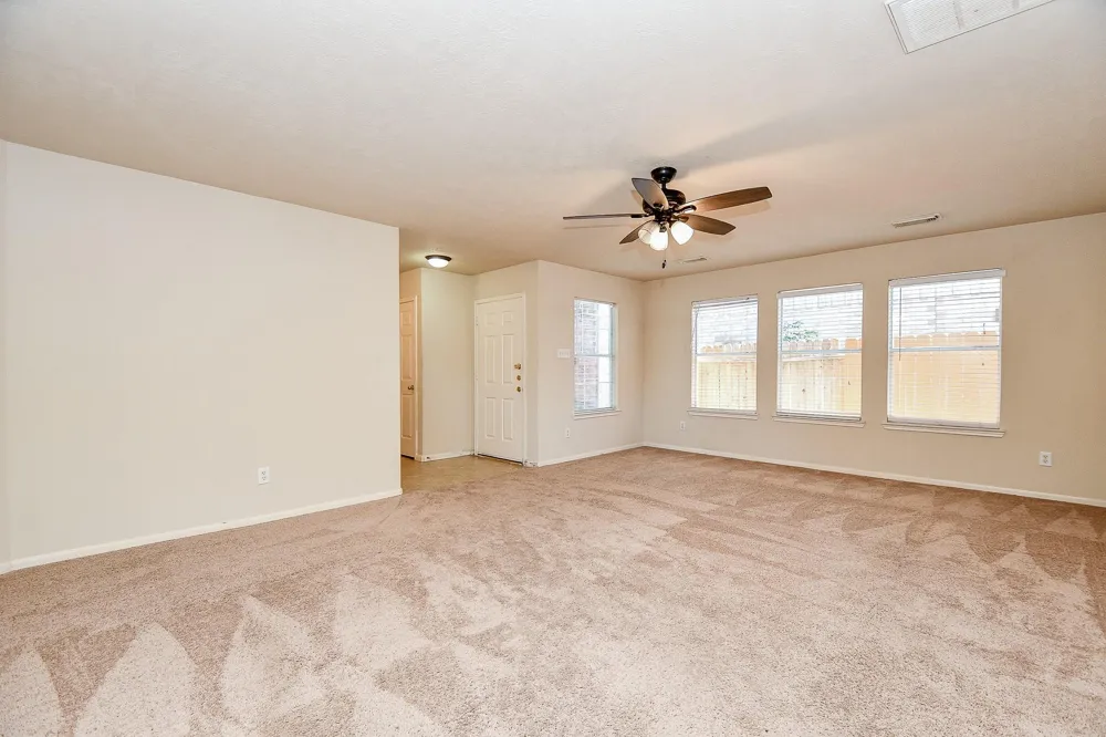 13979 Maximos Dr Houston, TX 77083