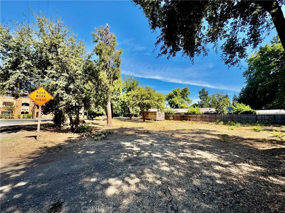 1257 9th E Chico, CA 95928