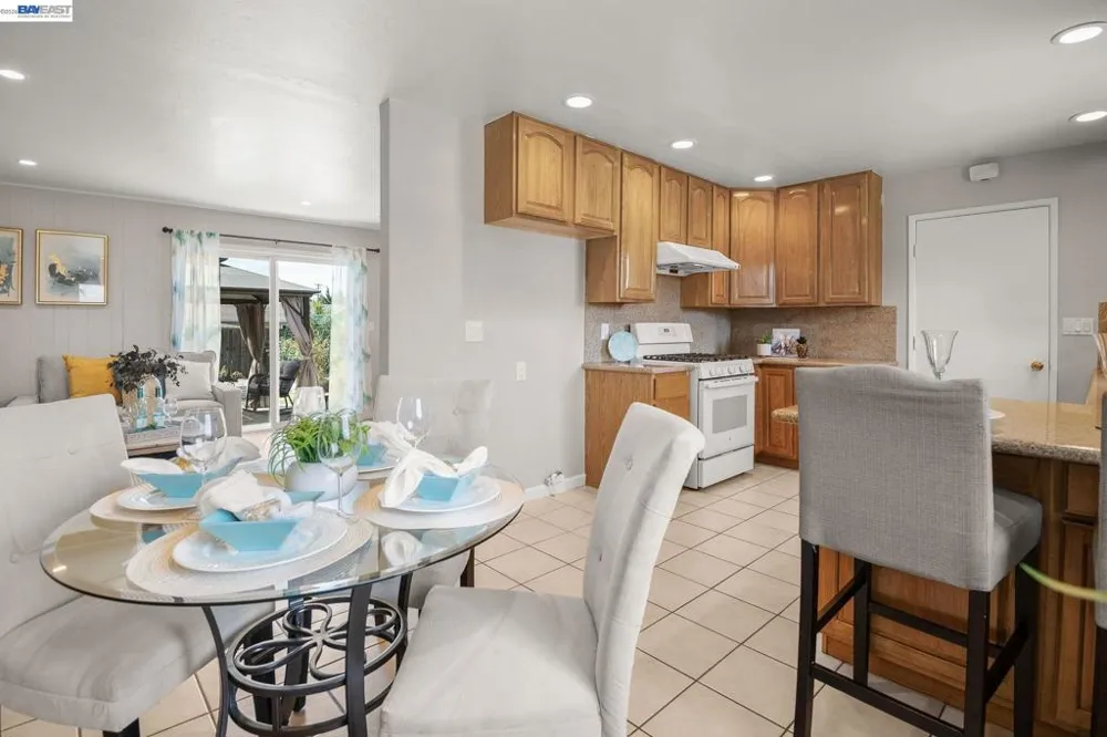 2246 Dayle Ct Fremont, CA 94539