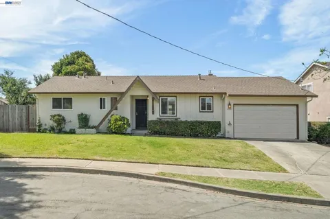 2246 Dayle Ct