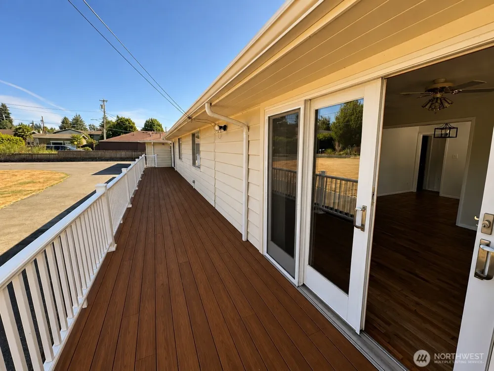 216 Caspers Street Edmonds, WA 98020