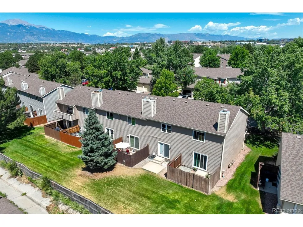 4323 Hunting Meadows Circle #5 Colorado Springs, CO 80916