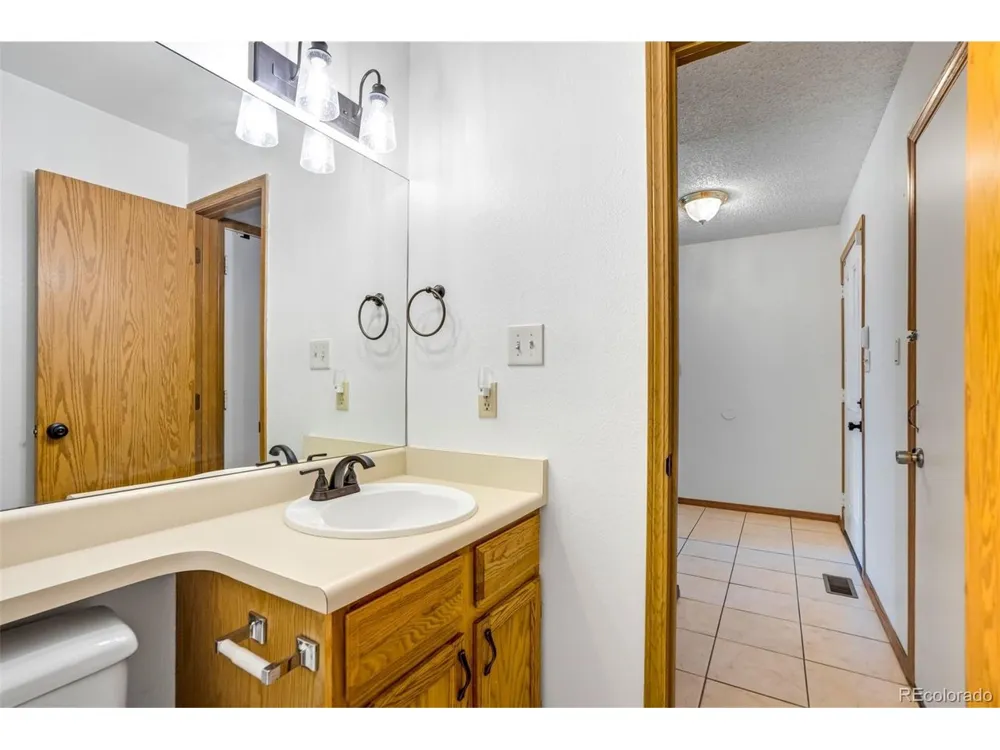 4323 Hunting Meadows Circle #5 Colorado Springs, CO 80916