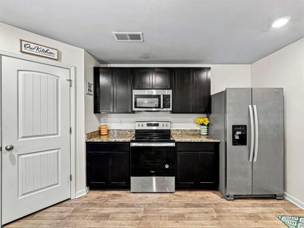 180 Edinburgh Lane Covington, GA 30016