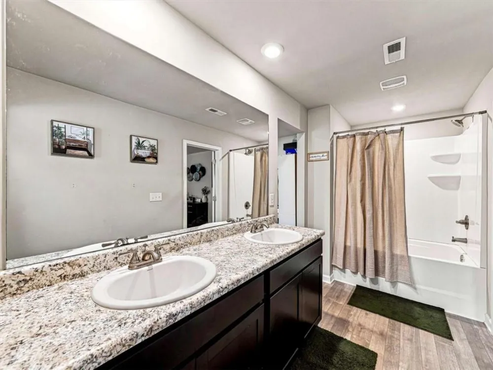 180 Edinburgh Lane Covington, GA 30016