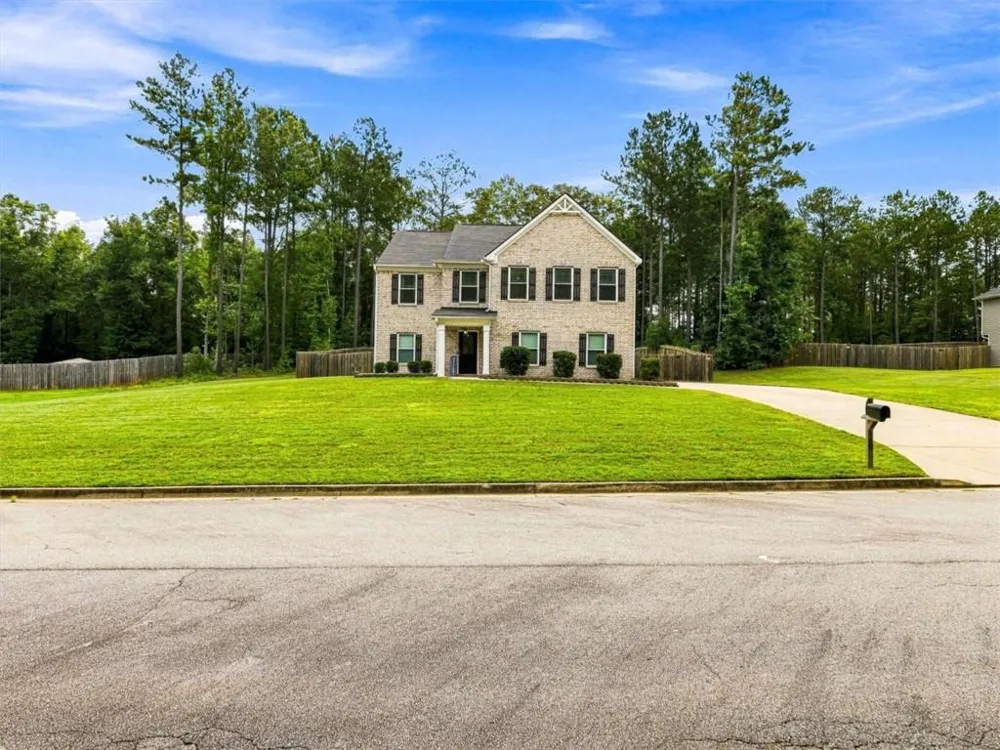 180 Edinburgh Lane Covington, GA 30016